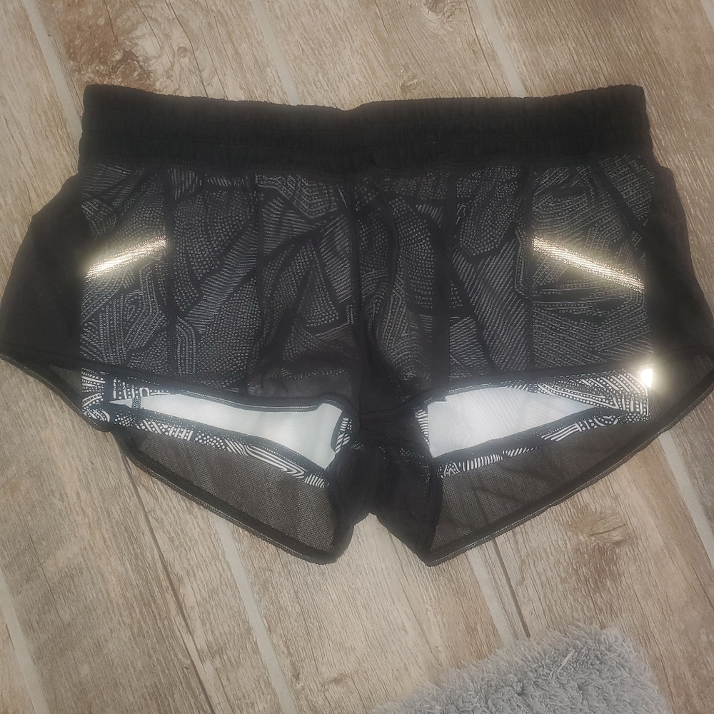 Lululemon City Sky Run By Shorts Dottie Tribe 8